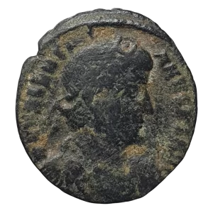 Império Romano, Valens, 364 a 378 dC, follis, 18 mm, 2.8 g, cunhada em Tessalônica na 2a. oficina, GLORIA ROMANORUM, N# 53954