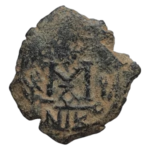 Império Bizantino, Heráclio, 40 nummi, bronze, 4.2 g, 24 mm, 610 a 641 dC, Heráclio ao centro com filho e esposa, cunhada em Nicomédia, SB 836